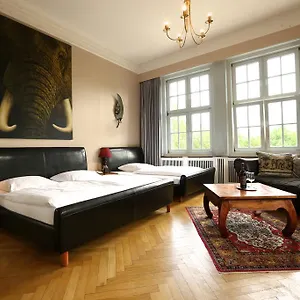 Amsterdam 3*, Hamborg Tyskland