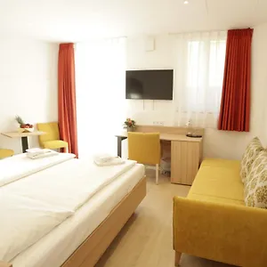 Adria 3*, München Tyskland